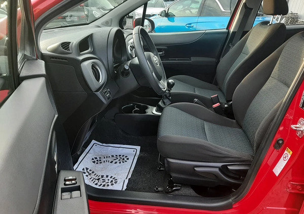 Toyota Yaris cena 30800 przebieg: 159000, rok produkcji 2011 z Zbąszyń małe 436